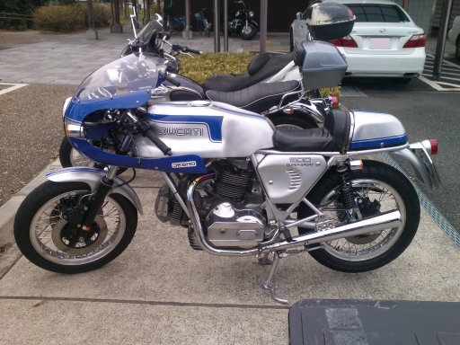 ドゥカティ・900SS(イタリア車 - 年式不明)_04