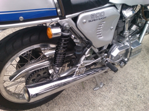 ドゥカティ・900SS(イタリア車 - 年式不明)_07