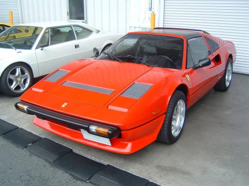 フェラーリ・308GTS・クアットロヴァルヴォーレ(イタリア車 - 1985年)_02