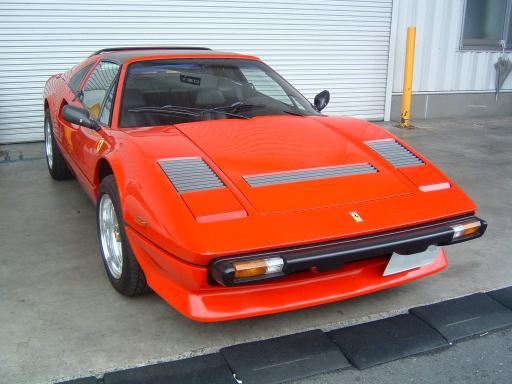 フェラーリ・308GTS・クアットロヴァルヴォーレ(イタリア車 - 1985年)_03