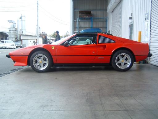 フェラーリ・308GTS・クアットロヴァルヴォーレ(イタリア車 - 1985年)_05