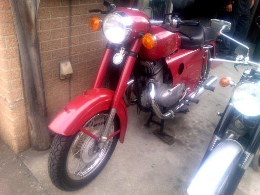 Xingfu (中国車 - 1985年）_02